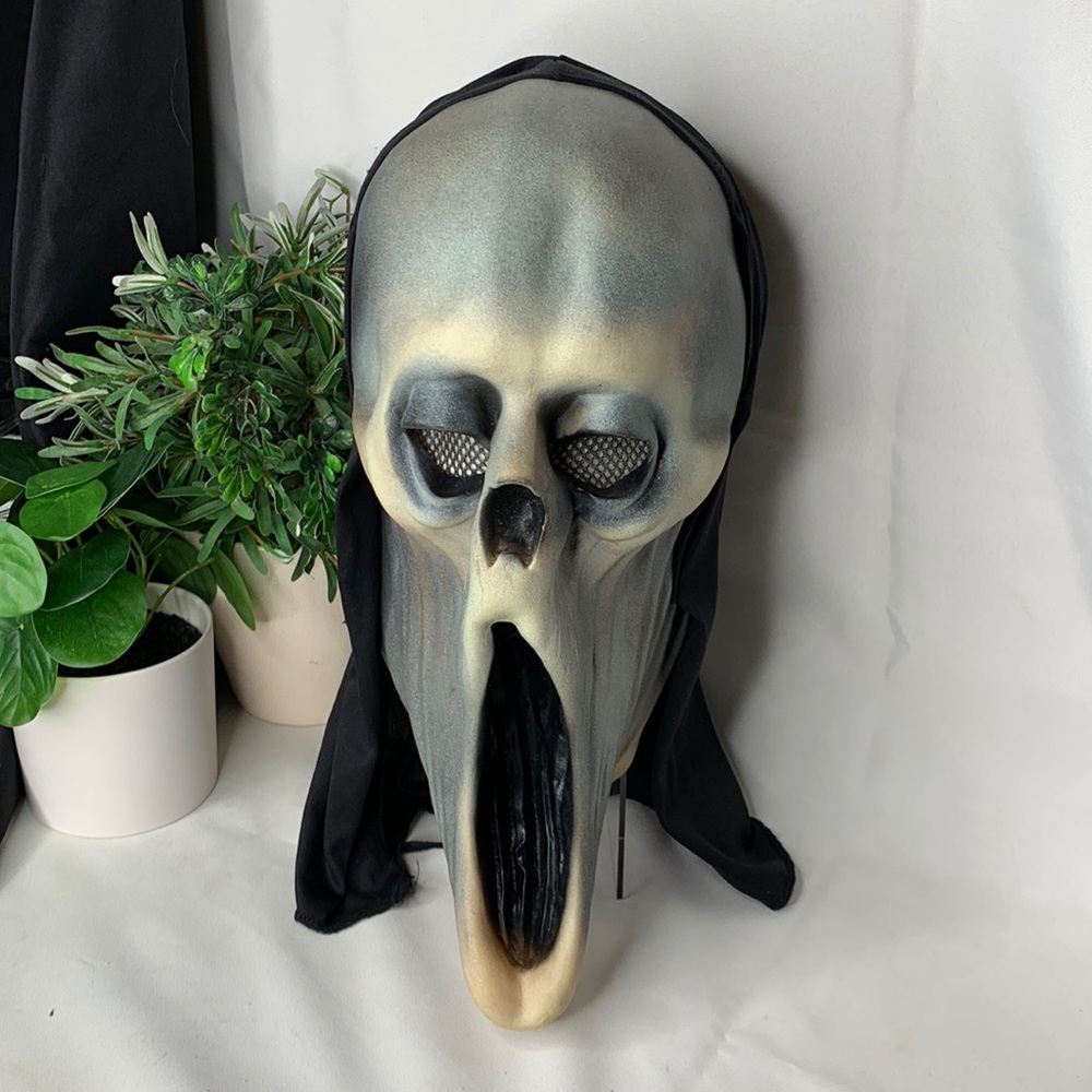 Topstone Ind. Halloween SCREAM MASK